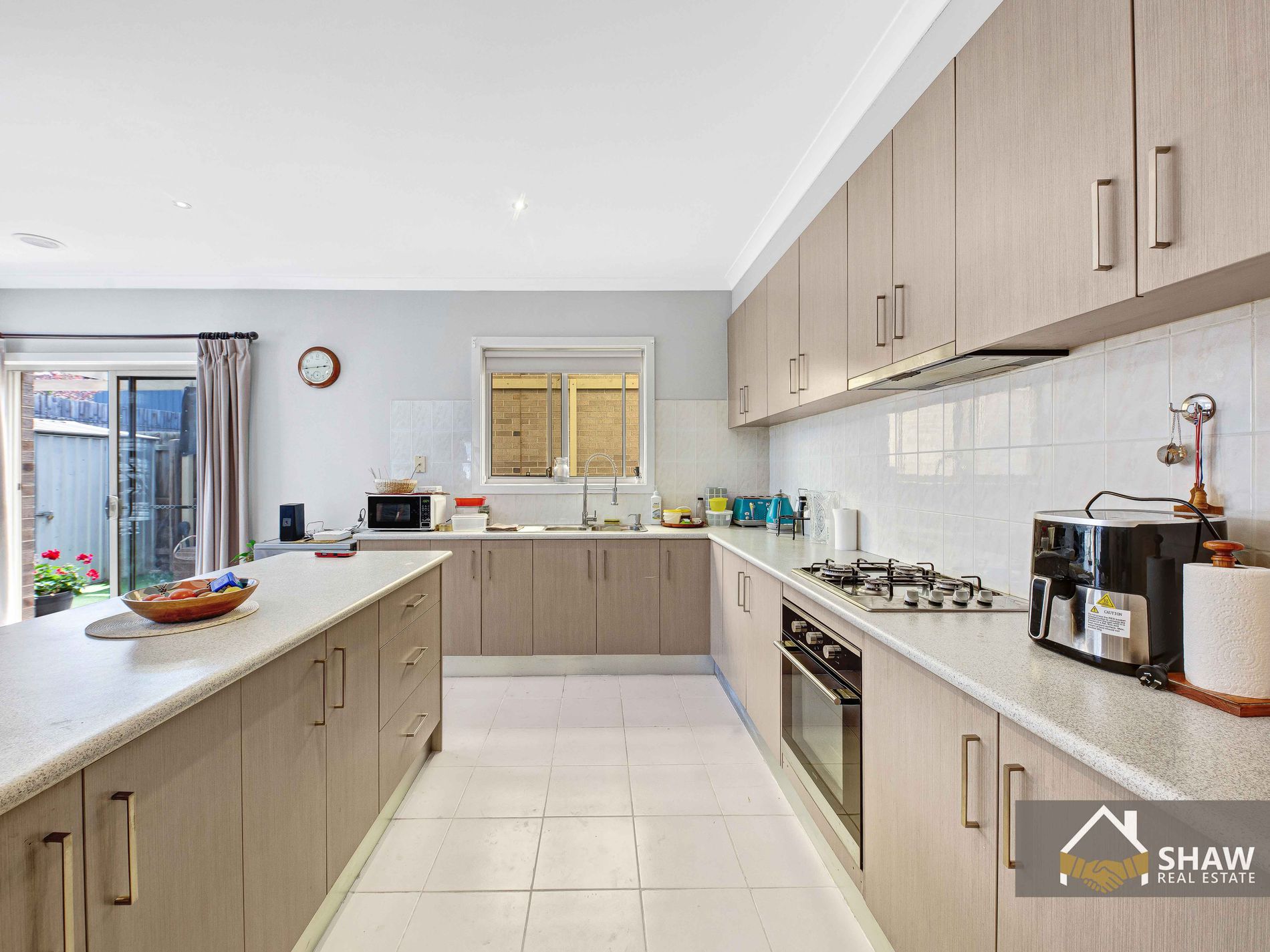 2 / 16 Bellinger Crescent, Wyndham Vale