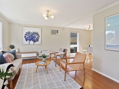 6 Clydesdale Crescent, Belmont