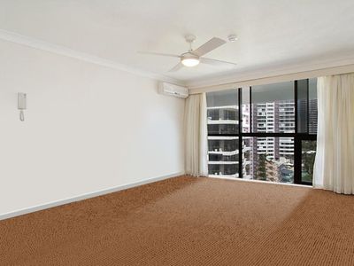 36 / 20 Commodore Drive, Surfers Paradise