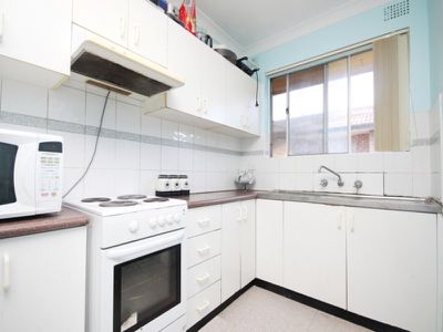 8 / 30 Colin Street, Lakemba