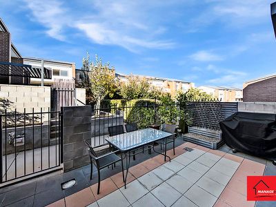19 / 98 Henry Kendall Street, Franklin