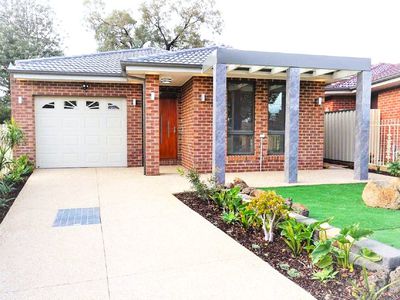 2A  Hunsford Avenue, Notting Hill