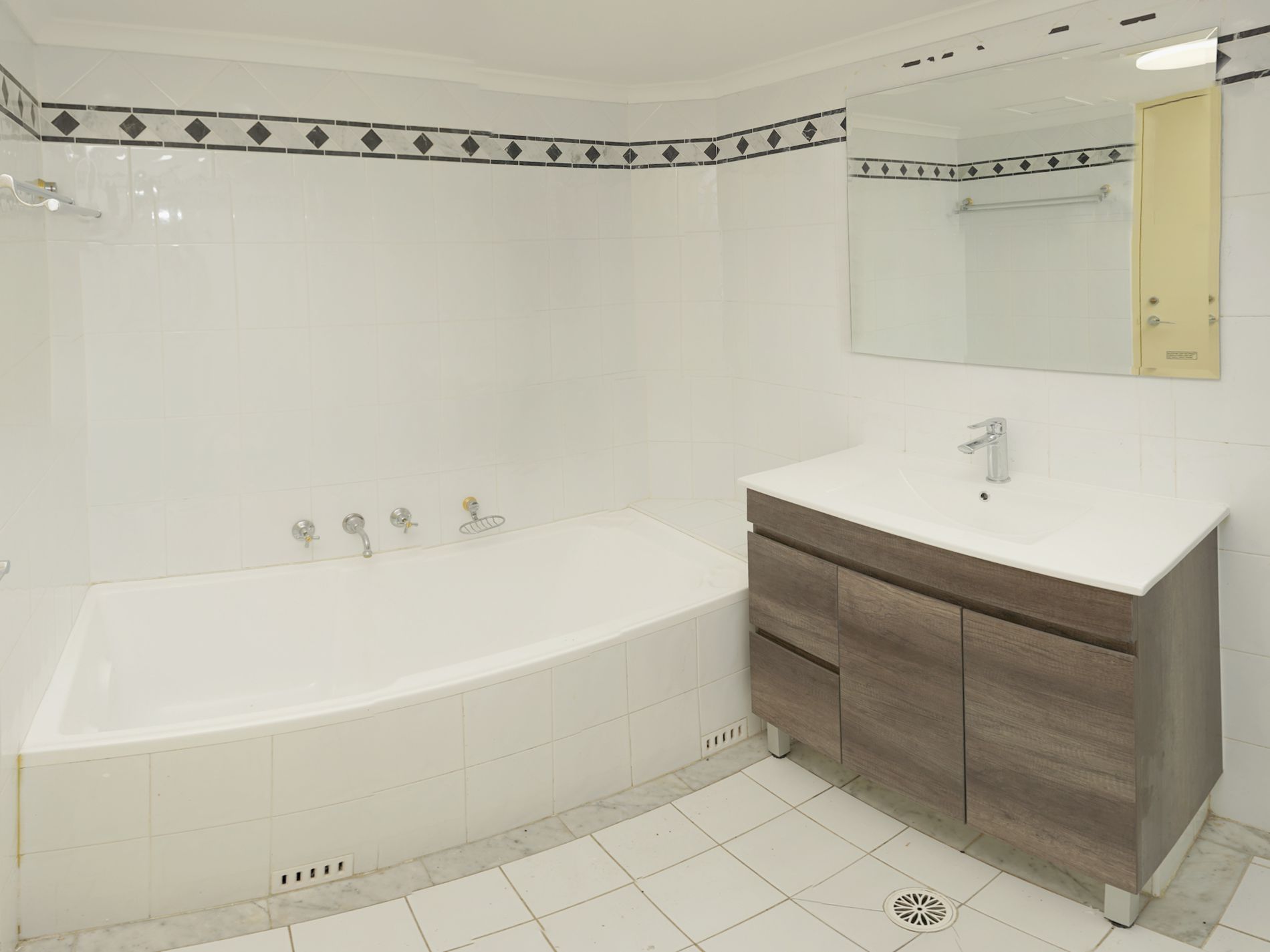 251 / 303 Castlereagh Street, Haymarket