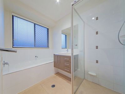 39 Higgs Circuit, Wynnum West