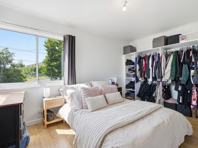 2 / 3 Vancouver Link, Midway Point