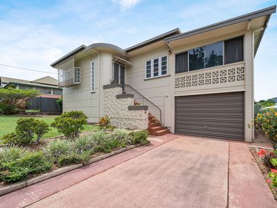 21 Robert Street, Atherton