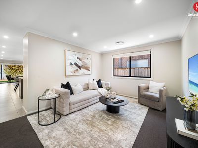 3 Dobroyd Drive, Elizabeth Hills
