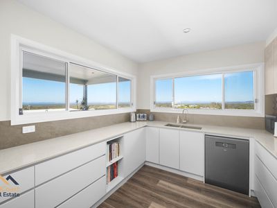 93 Coastal View Drive, Tallwoods Village