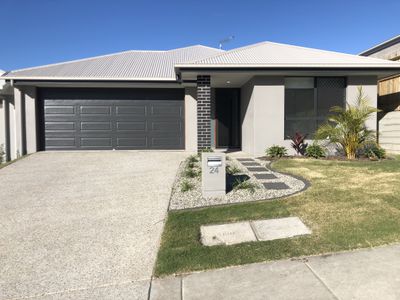 24 Eiger Street , Holmview