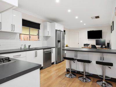 6 Carroll Place, Hannans