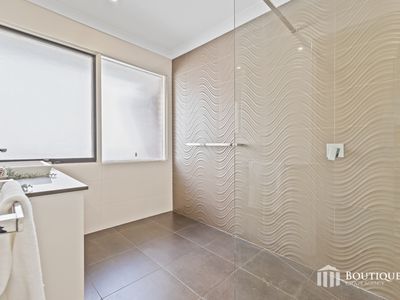 36 Outlook Drive, Dandenong North