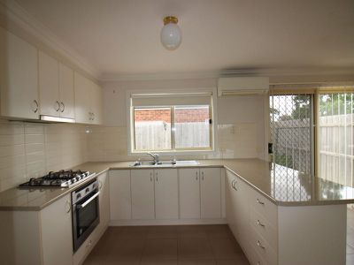 1 / 71 Matthews Road, Lovely Banks