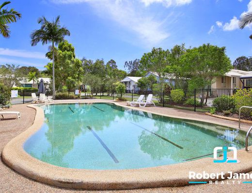 Furnished villa in lovely complex. Short term lease until end April 2026. image 14