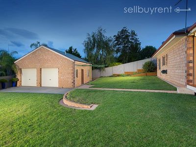 2 FENWICK COURT, Wodonga