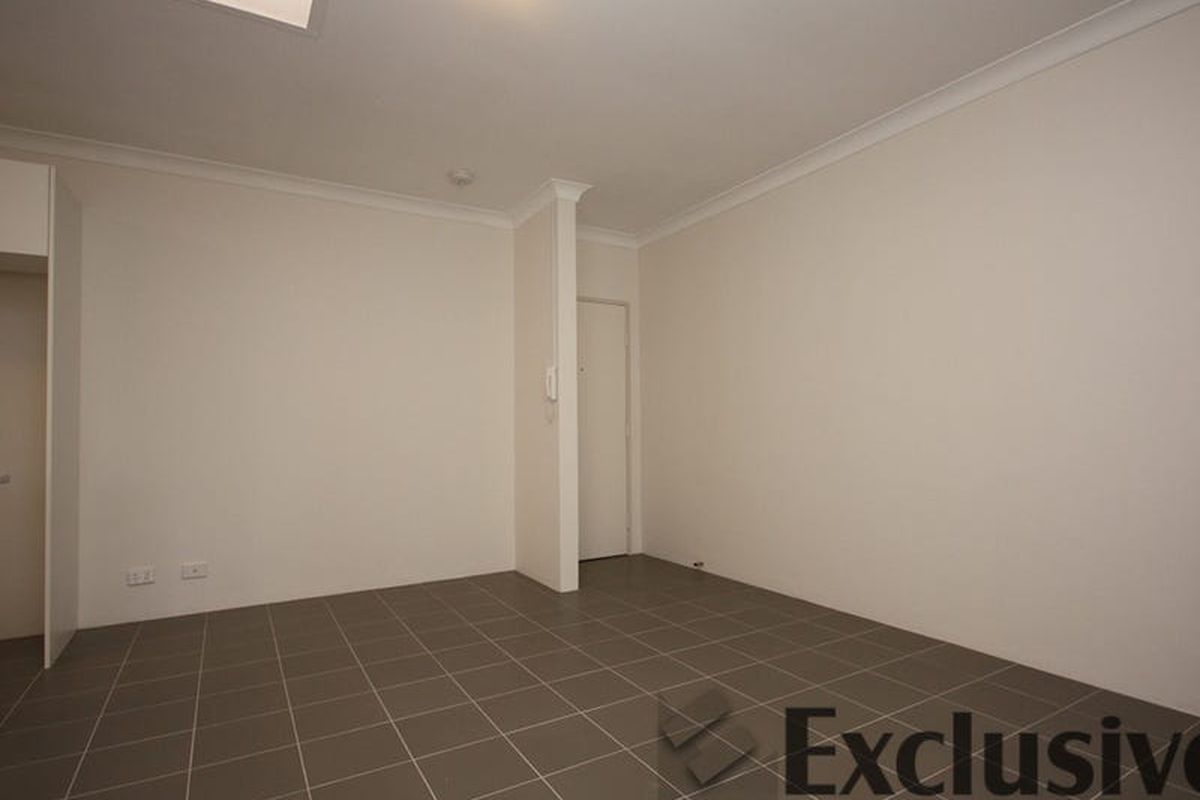 8 / 28 Station Street, Mortdale