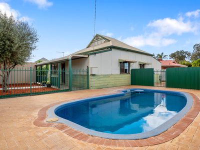 21 Ardagh Avenue, Kalgoorlie