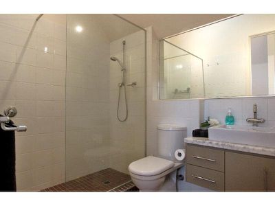 12 / 185 Auburn Road, Hawthorn