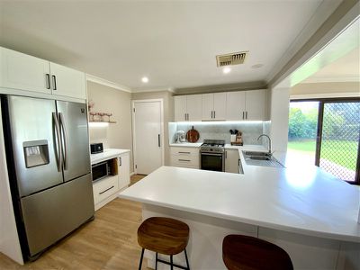 44 Show Street, Forbes