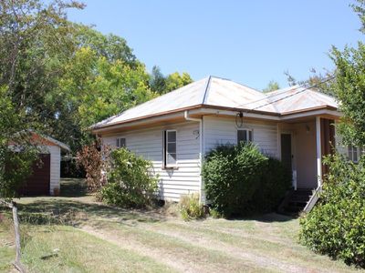 24 Russell Street, Silkstone