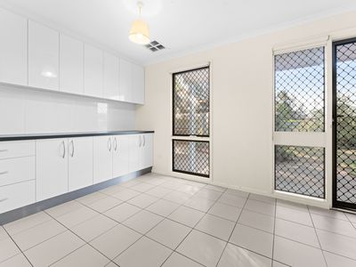 21 Anderson Court, Newton