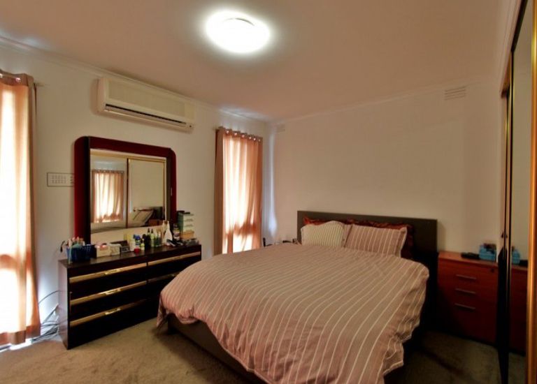 11 Wicks Court, Oakleigh South