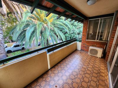 10 / 12 Eric Street, Como