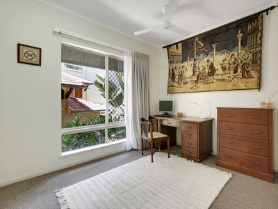 1603 / 2-10 Greenslopes Street, Cairns North