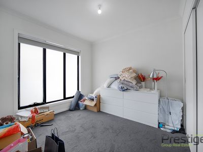 4 / 6 Mckay Place, Melton South