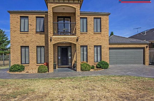 12 St Cloud Green, Craigieburn