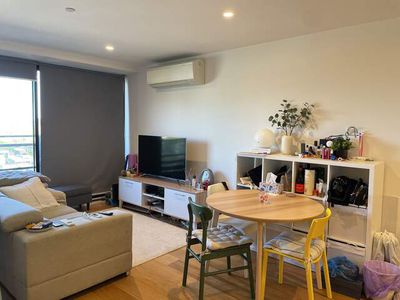 404 / 83 Flemington Road, North Melbourne