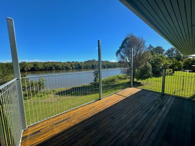 205 Baraang Drive, Broadwater