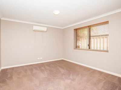 11 / 4 Reynolds Place, South Hedland