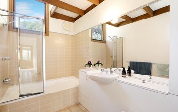 74 MANESTAR ROAD, Beaconsfield Upper