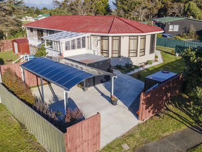 24 Scott Avenue, Otaki Beach
