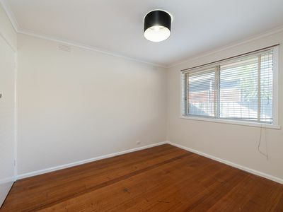 2 / 23 Clyde Street, Box Hill North