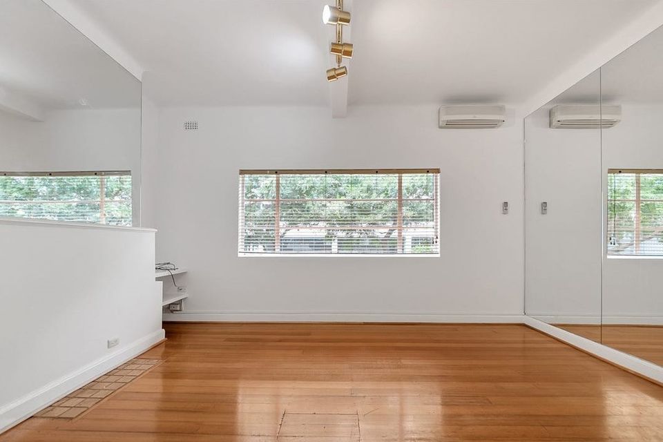 49 / 32 Queens Road, Melbourne