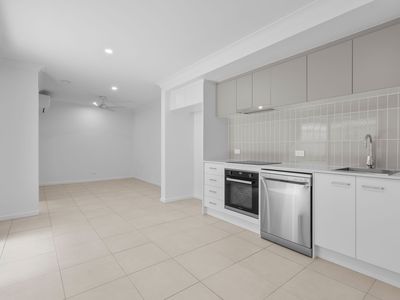 1 / 66 Austin Way, Park Ridge
