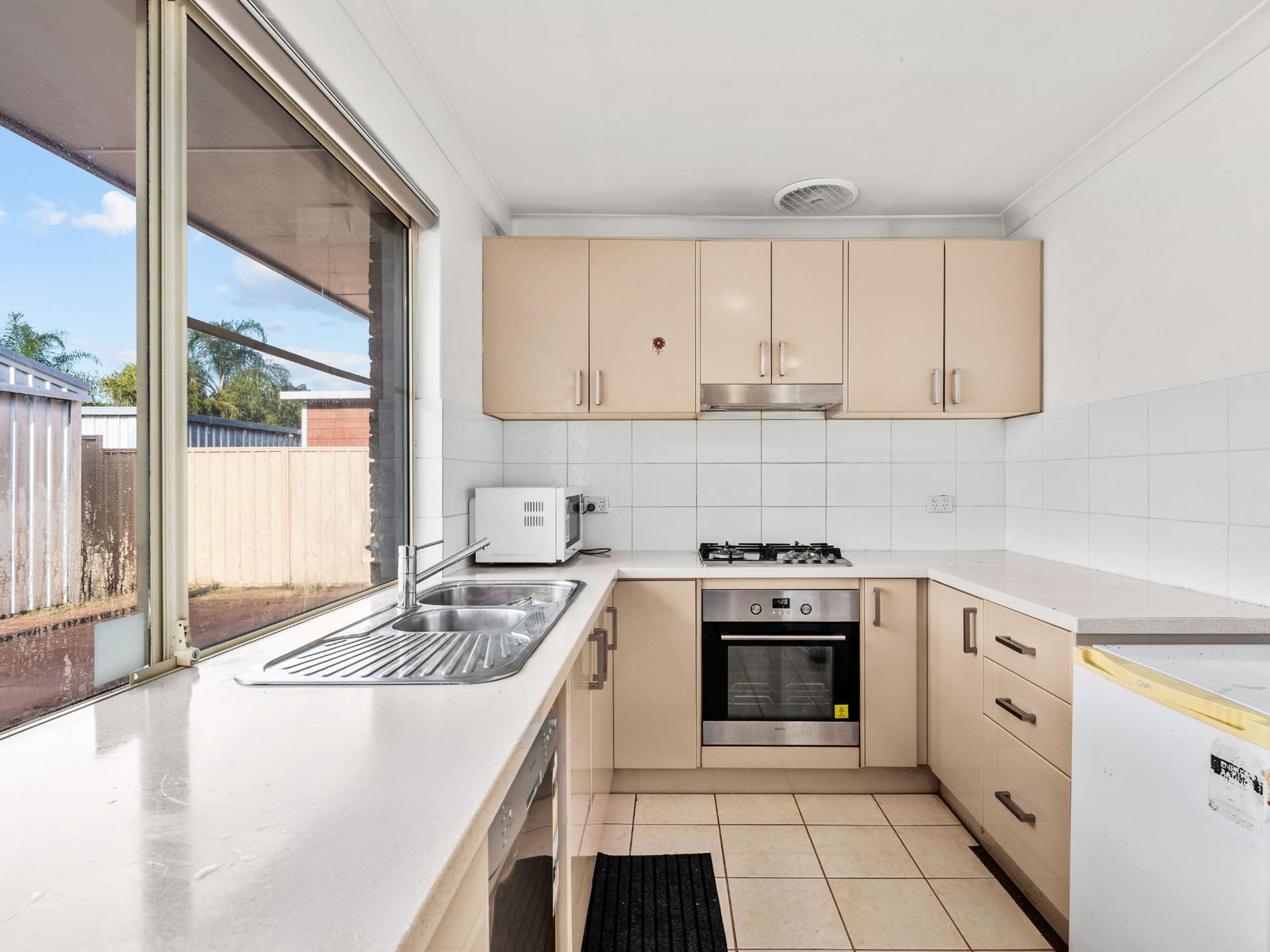 90 Inverness Circle, Camillo