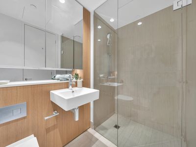 704 / 8C Evergreen Mews, Armadale