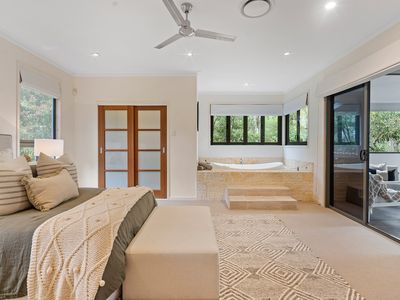 8 Cassia Court, Brookwater
