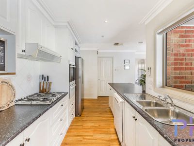 2 Windsor Court, Kangaroo Flat
