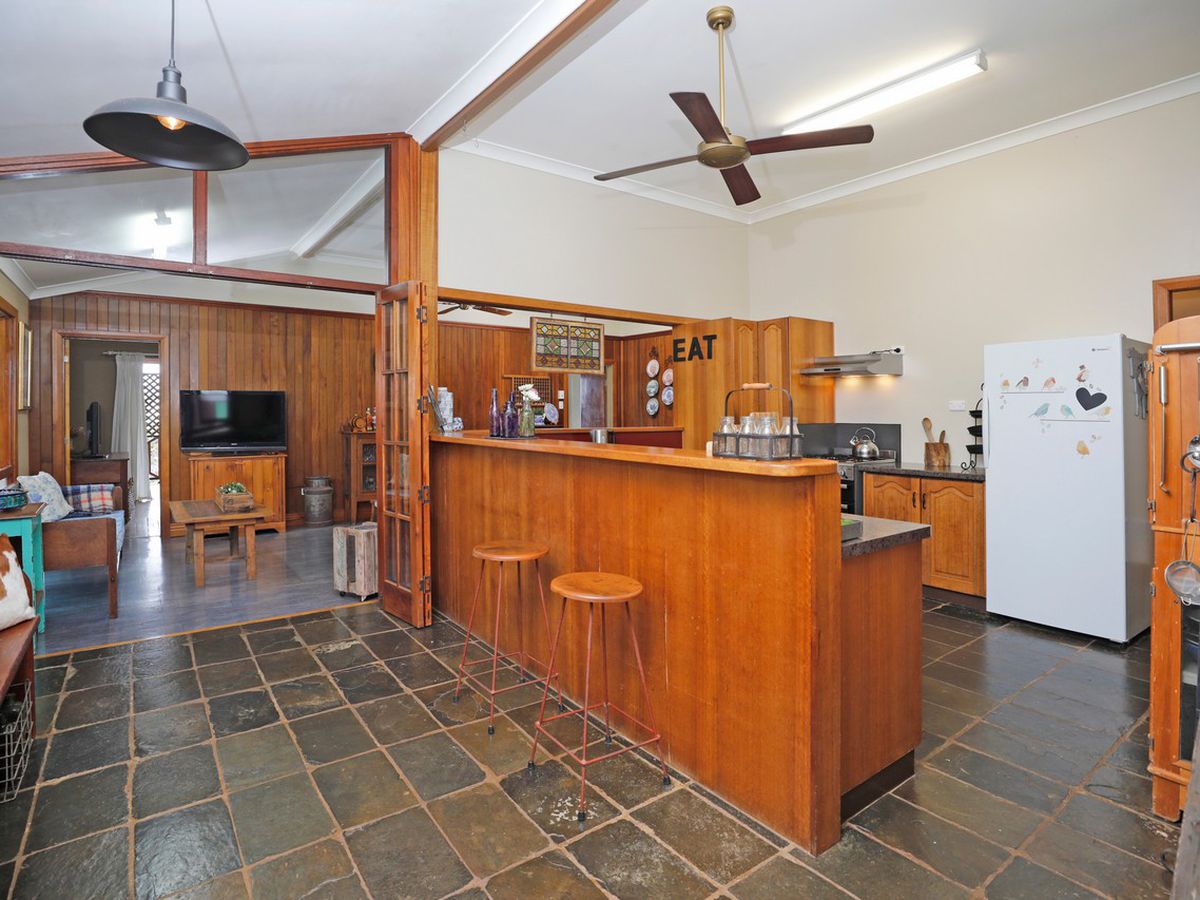 30 Eacham Road, Yungaburra