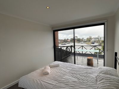 41 Curlew Point Drive, Patterson Lakes