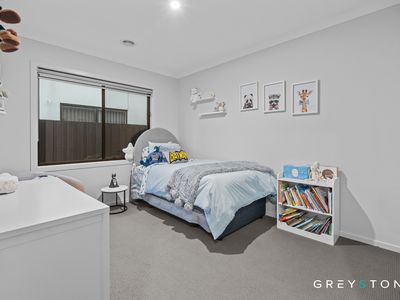 18 Cascade Drive, Aintree