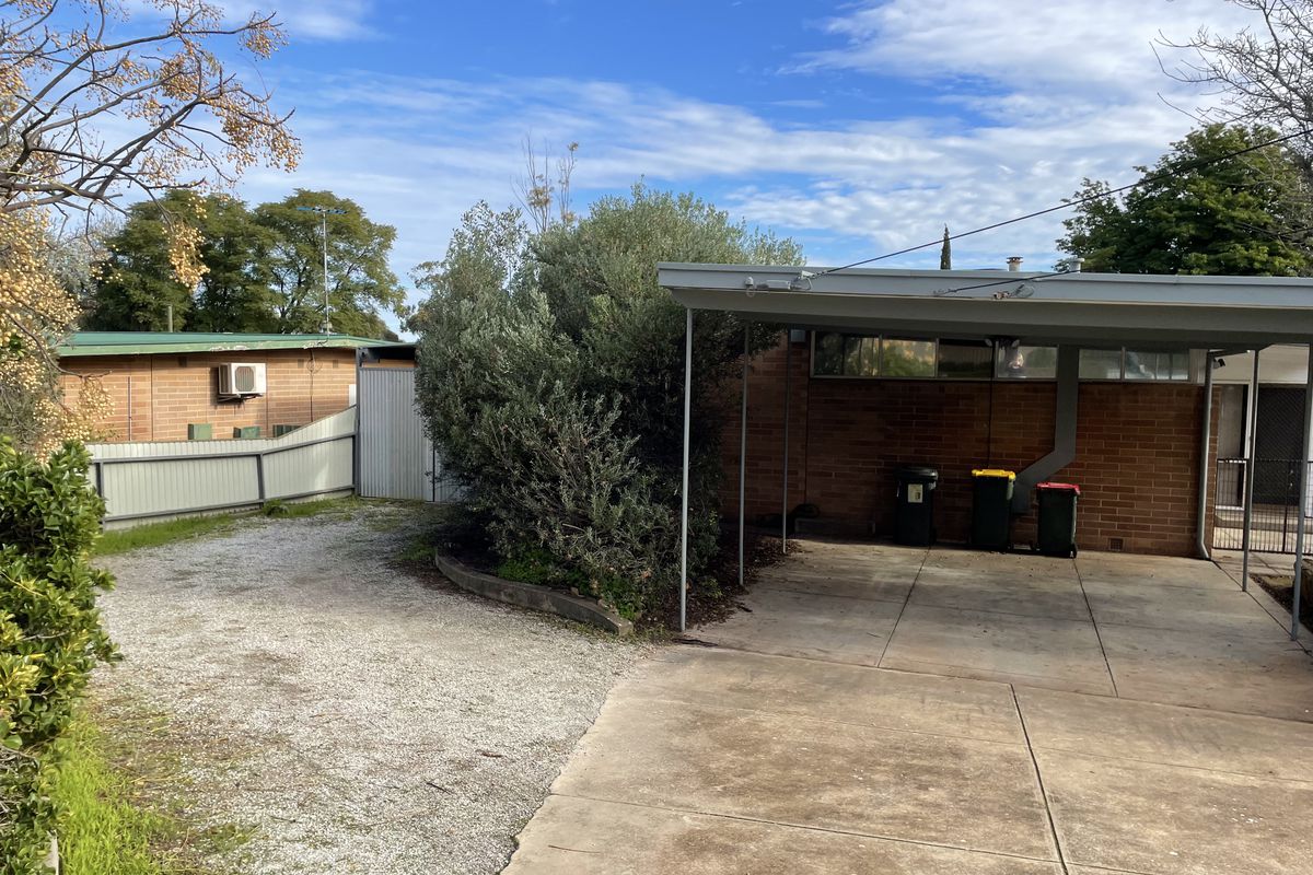 8 Liberman Road, Para Hills