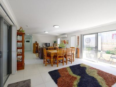 3 Keppel Close, Springfield Lakes