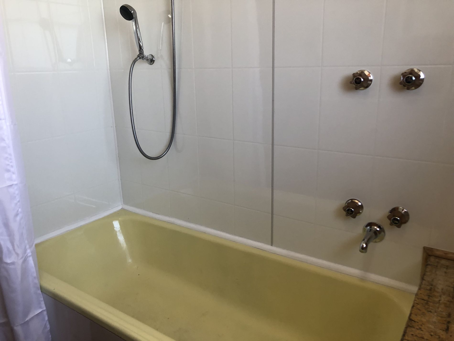 8 Olney Avenue, Thomson