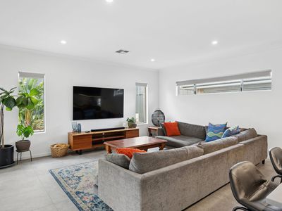 52 Sugargum Rise, Kiara