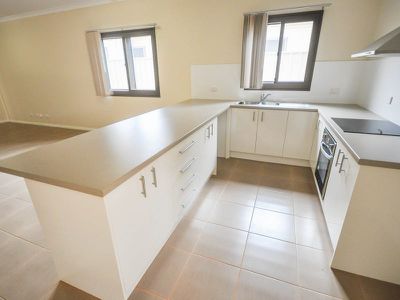 2 / 13 Delamere Place, South Hedland