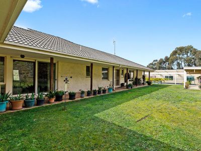 245 Sharps & Taylors Rd, Tallarook